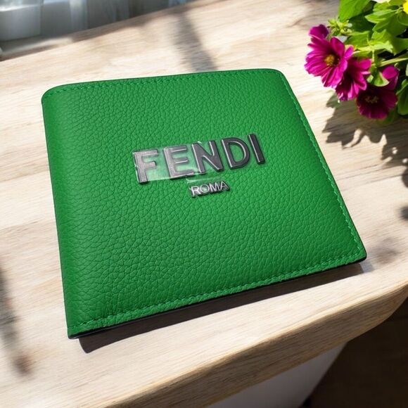 NWT Fendi Leather Bifold Wallet - Picture 1 of 5